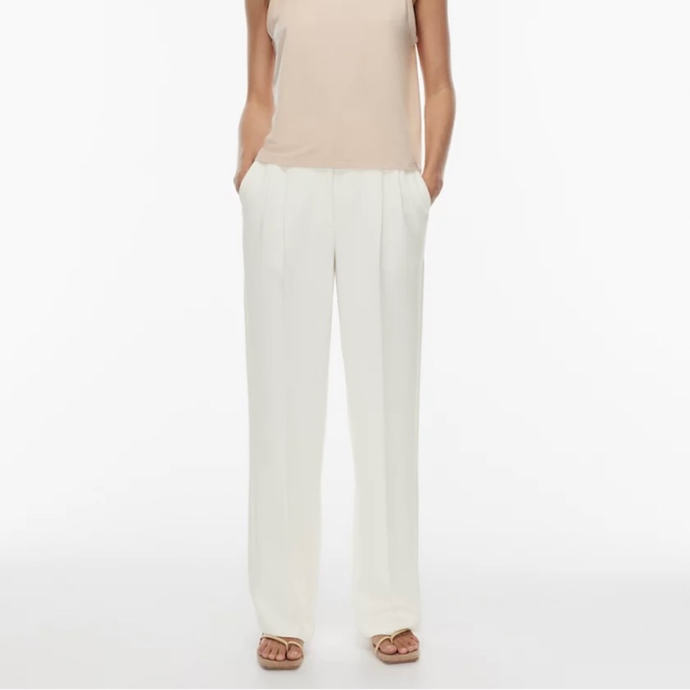 Aritizia Effortless Pant in Light Birch